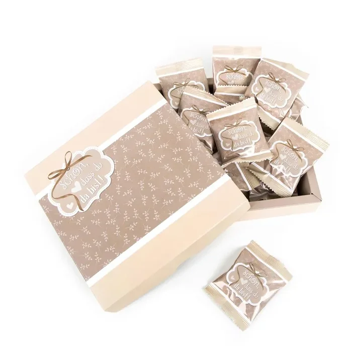 1 Geschenkkarton SCHÖN DASS DU DA BIST Herz beige creme-farben weiß hell-braun natur MIT 25 mini-Tüten Gummibärchen Fruchtgummi Füllung Inhalt als Gastgeschenk Mitgebsel give-away Kunden Gäste