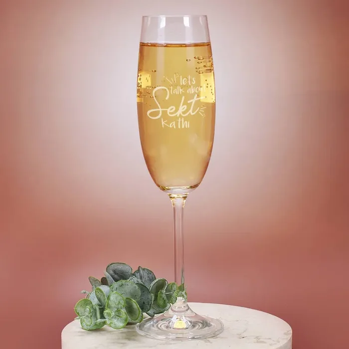 Let’s talk about Sekt – Graviertes Sektglas mit Ihrem Wunschname